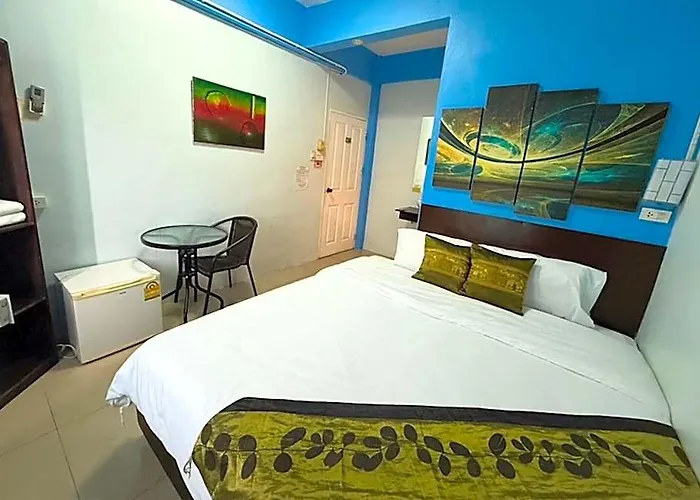Greenhouse Khaosan Hostel *