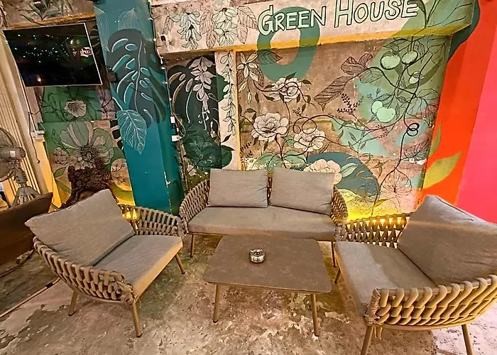 Greenhouse Khaosan Hostel